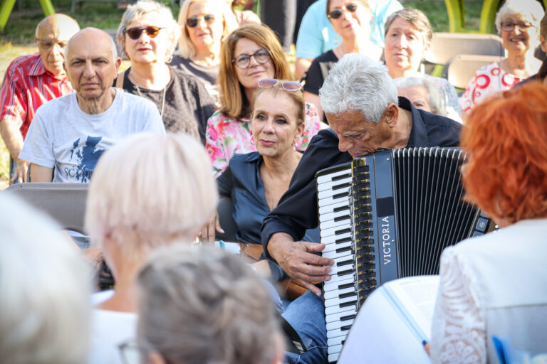 suarez, tagnati, fete, musique