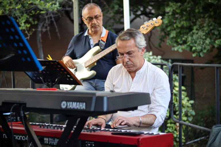 suarez, tagnati, fete, musique