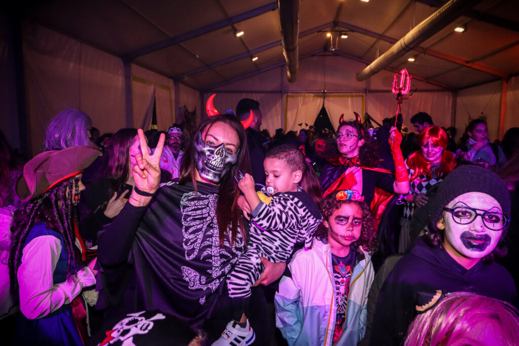 chapiteau, halloween, bal
