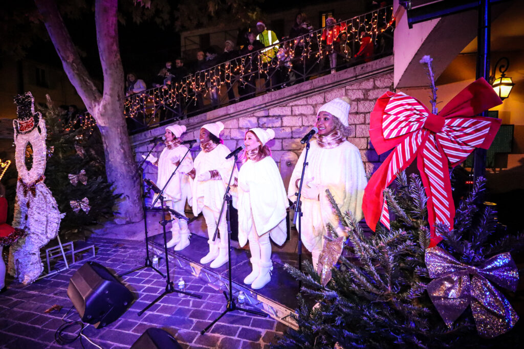 noel, illuminations, republique